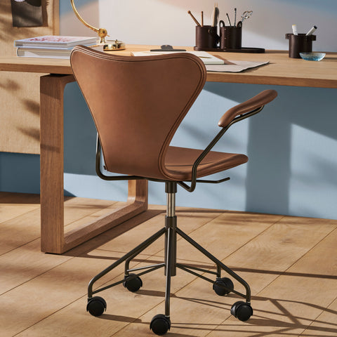 Fritz Hansen Series 7™ Office Chair Leather