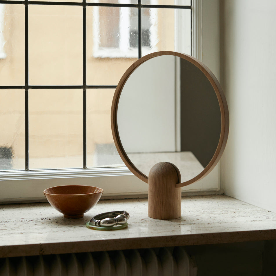 Aino Mirror